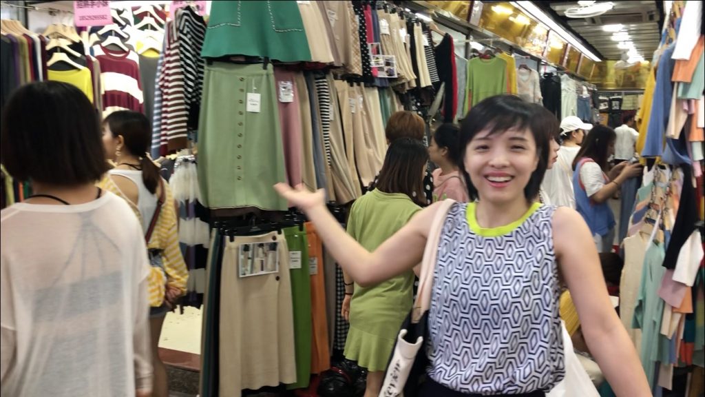 Guangzhou Shahe Jinma clothes wholesale market