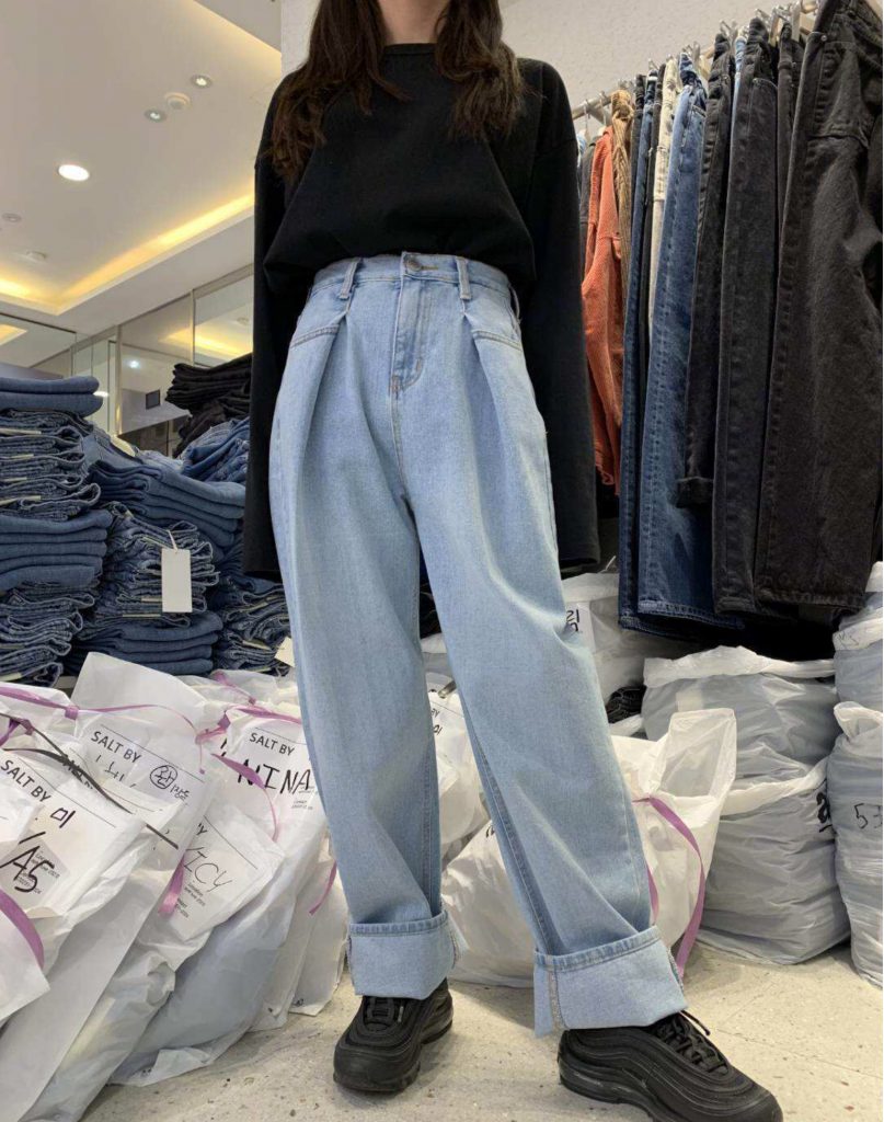 Thirteen Hong New China Plaza clothing wholesale market-TROUSERS-PANTS