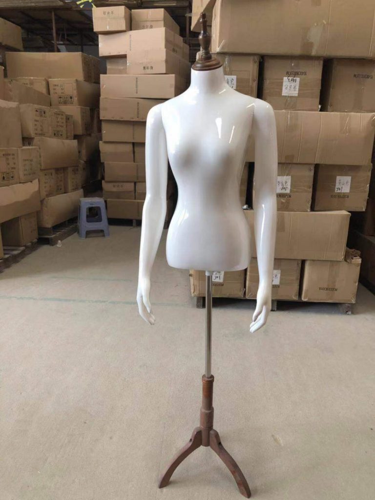 fashion female mannequins half-body Mannequin wholesale market clothes dummy wholesaler in China female mannequin.